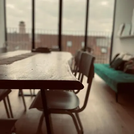 Lichtrijke Loft Bij Restaurant Den Olifant *