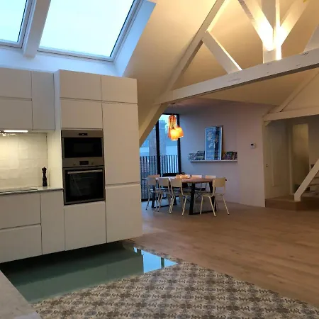 아파트 Lichtrijke Loft Bij Restaurant Den Olifant
