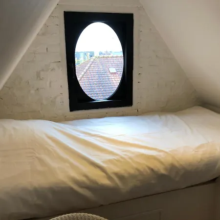 Lichtrijke Loft Bij Restaurant Den Olifant *